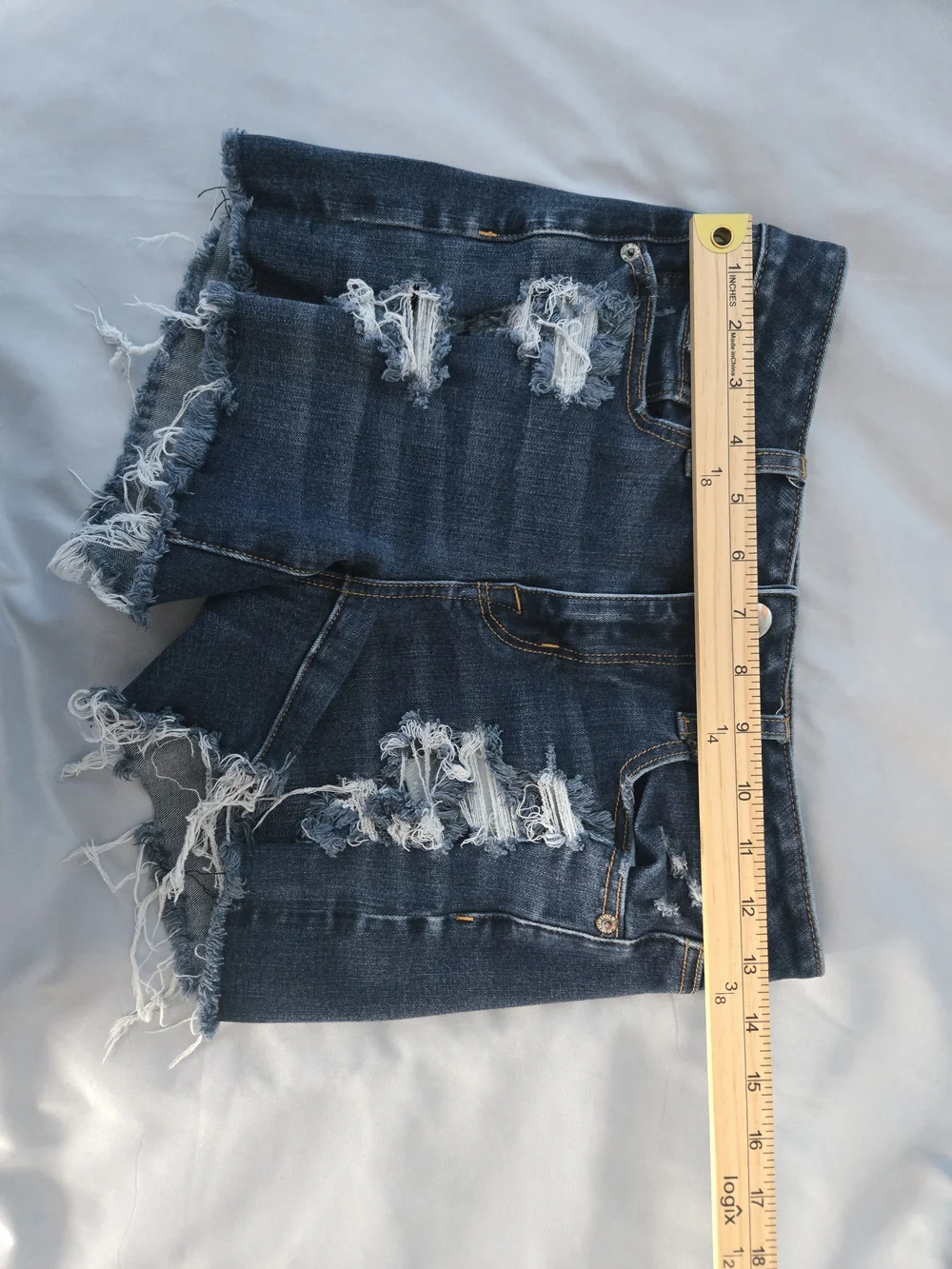 American Eagle Outfitters Dark Blue Distressed Denim Shorts – Size 4